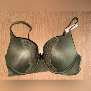 Victoria's Secret Body by Victoria Lace Bra
